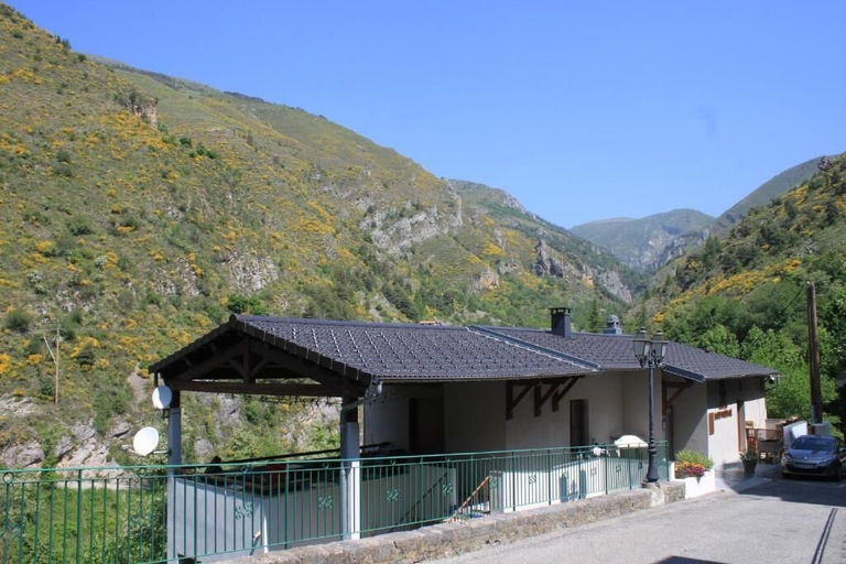 Exterior, Auberge Lou Poumié, Alpes-Maritimes