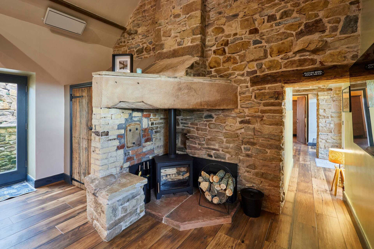 Room 4, Host Stay Kingbridge Forge, Cumbria