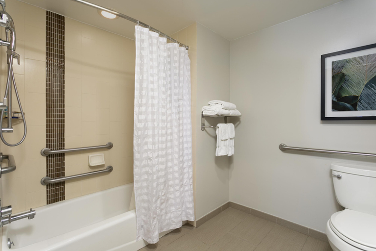 Bathroom 4, Hyatt Place San Juan