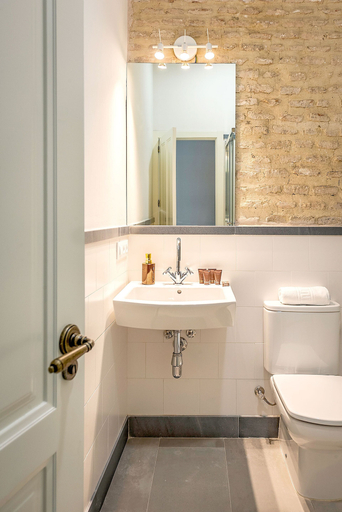Bathroom 2, Genteel Home Galera III, Sevilla