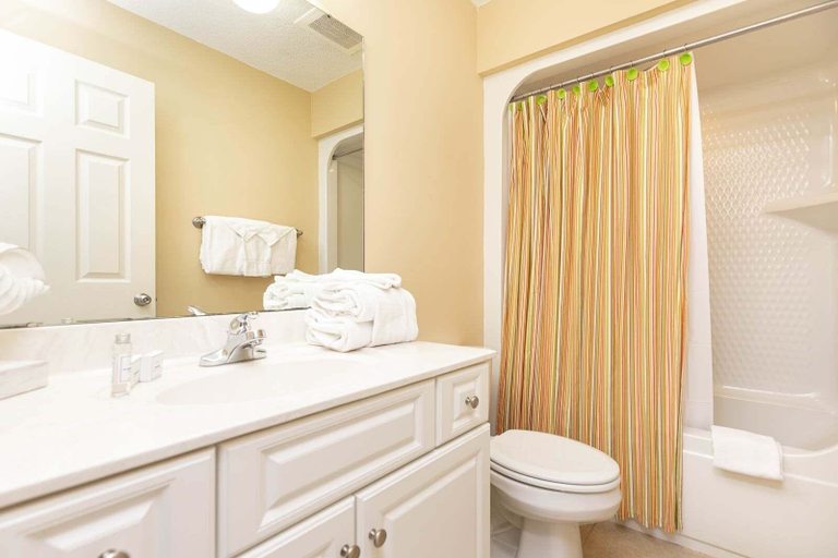 Bathroom 2, Phoenix West 704 3 Bedroom Condo, Baldwin