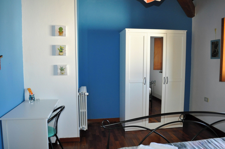 Room 5, Il Glicine, Nuoro