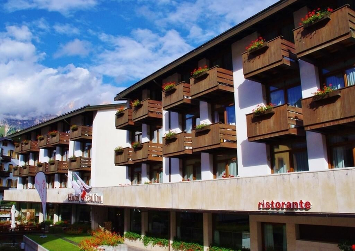 Exterior & Views 2, Hotel Cristallino d'Ampezzo, Belluno