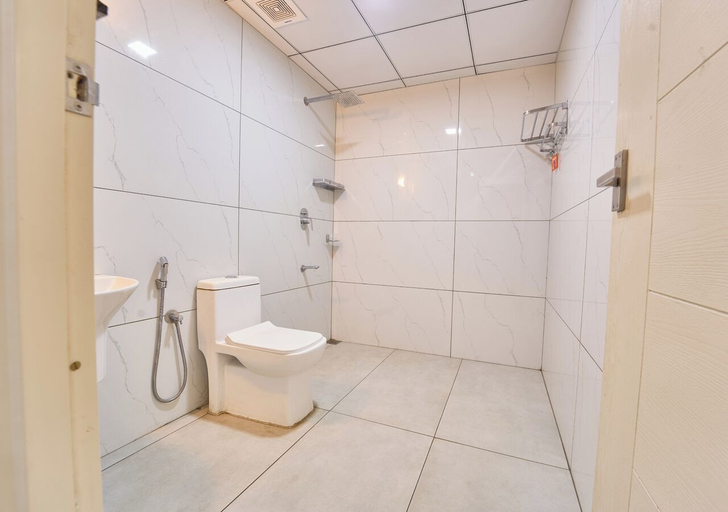 Bathroom 3, Munnar Ice Pellets Resort with Pool, Idukki