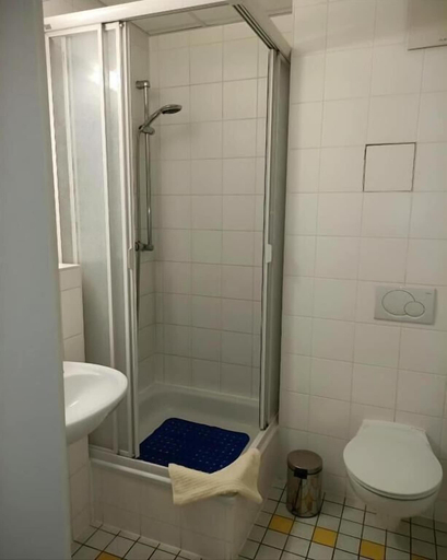 Bathroom 3, Pension am Seeberg, Märkisch-Oderland