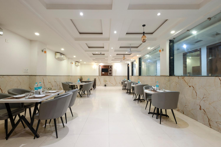 Food & Drinks 4, Hotel Caves Plaza New Delhi, Delhi