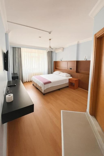 Bedroom 2, Ferah Hotel, Gebze
