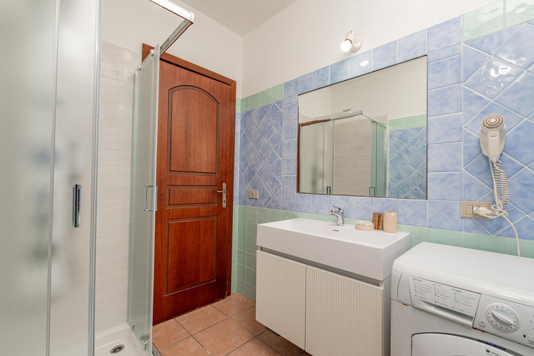 Bathroom 3, Residence Stella Marina, Nuoro