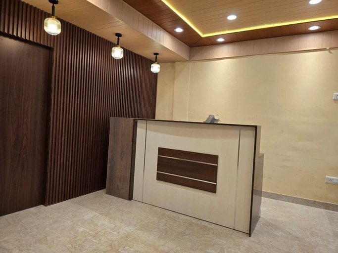 Lobby 5, Kavin Uphar - The Mall, Shimla