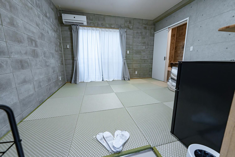 Bedroom 2, guesthouseそら, Miyakojima