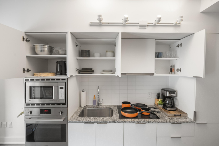 Private kitchen 2, The Bayford Suites, Toronto