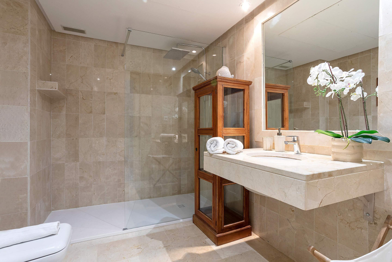 Bathroom 3, Bright&exclusive 3BD Apartment Estepona. El Presidente, Málaga
