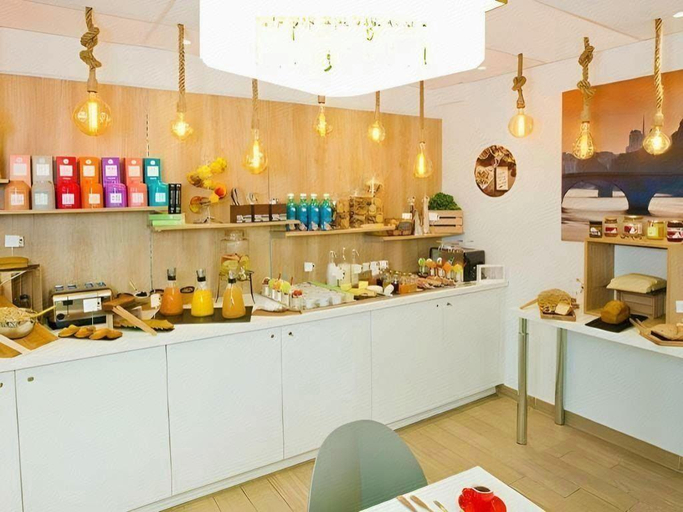 Food & Drinks 5, Residhome Paris Clamart, Hauts-de-Seine