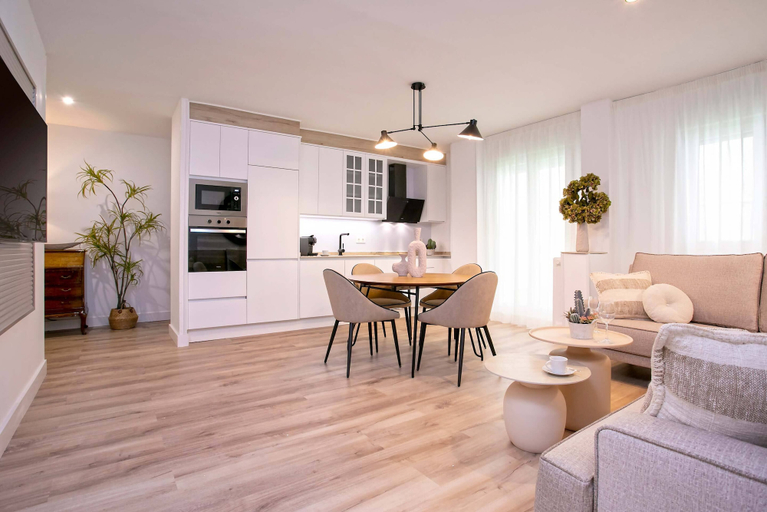 Private kitchen 2, Cozy Apartment Near City Center. Lope de Vega, Granada