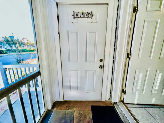 Interior 4, Surf + Strand Unit B, Galveston
