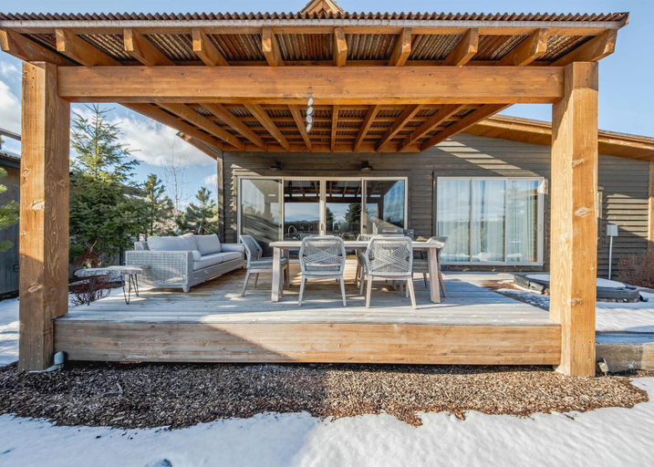 Exterior, Wilderness Club Home Hot Tub, Lincoln