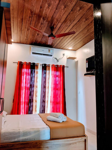 Bedroom 3, Raaviz Residency and Bar, Raigarh