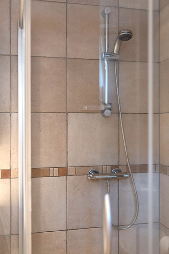 Bathroom 3, Skjolden Resort, Luster