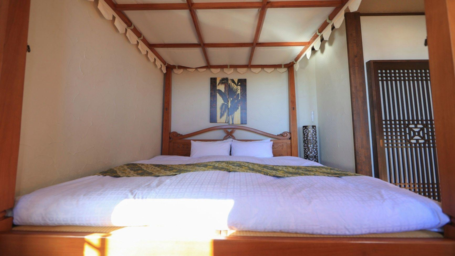 Bedroom 2, Yumemiduki Nipponia Hotel, Itō