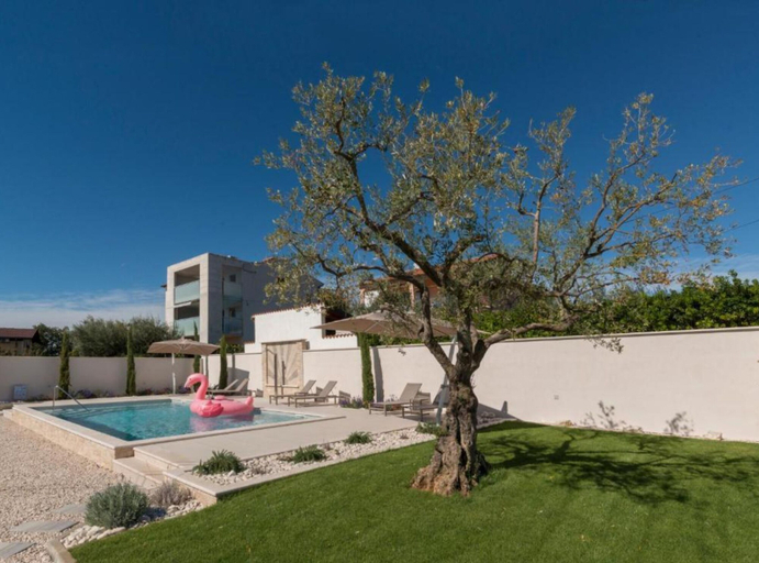 Sport & Beauty 4, Comfort Villa Roza in Umag, Umag