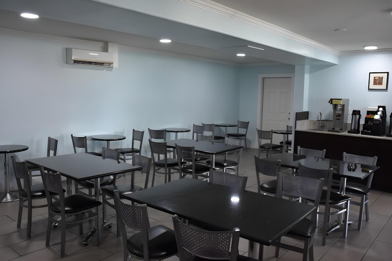Food & Drinks 5, Destin Inn & Suites, Okaloosa