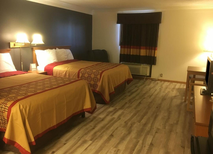 Bedroom 2, Americas Best Value Inn and Suites Thief River Falls, Pennington