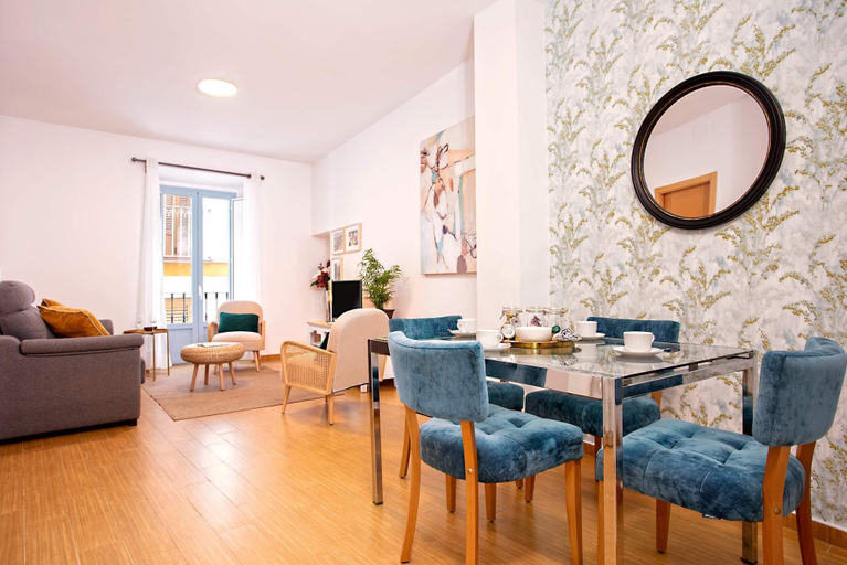 Others 5, Genteel Home Don Pelayo, Sevilla