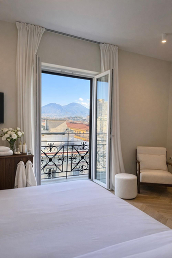 View 4, Cratèrico, Napoli
