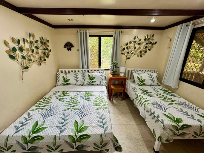 Bedroom 2, Bananaland Cottages, Panglao