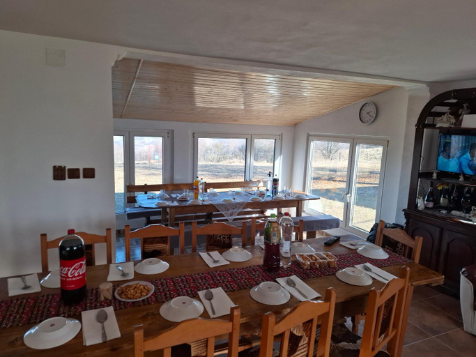 Food & Drinks, Cabana Bradu Mosului, Teregova