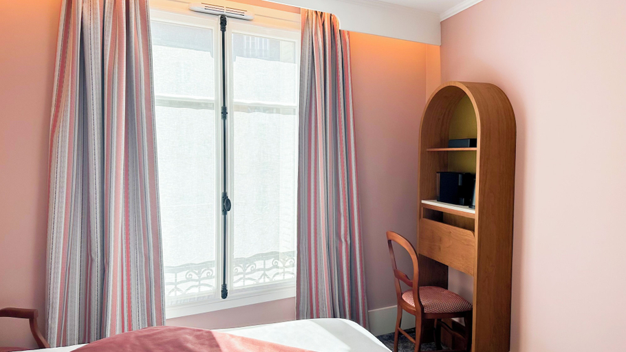 Room 5, BOHEM Sacré Coeur, Paris