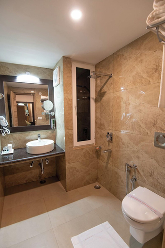 Bathroom 4, The Imperial Green (180 lake view), Nainital