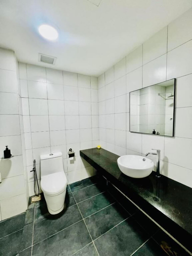 Bathroom, The Luxe Suites at Chamber Residence KL, Kuala Lumpur