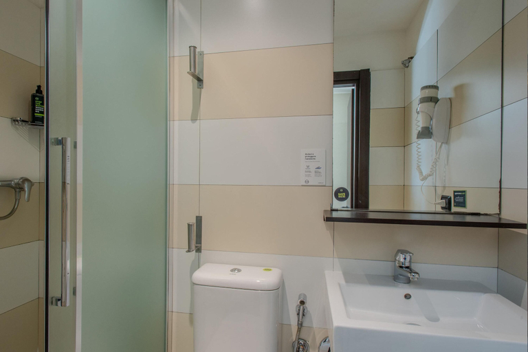 Bathroom 4, B&B Hotel Firenze Nuovo Palazzo Di Giustizia, Florence