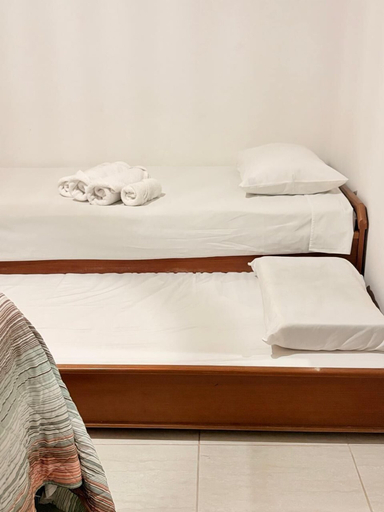 In-room dining 5, Pousada Três Marias Guaiuba, Guarujá