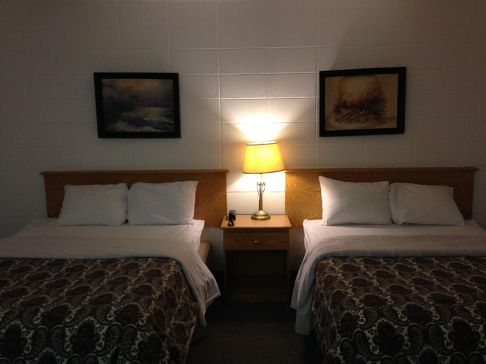 Bedroom 4, Silver crest lodge, Division No. 19