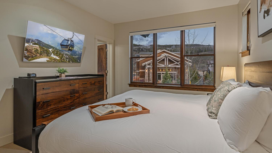 Bedroom 2, On the Corner at The Shores, Summit