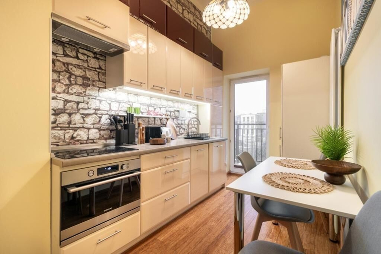 Private kitchen, Malila Premium Apartments Traugutta, Kraków City