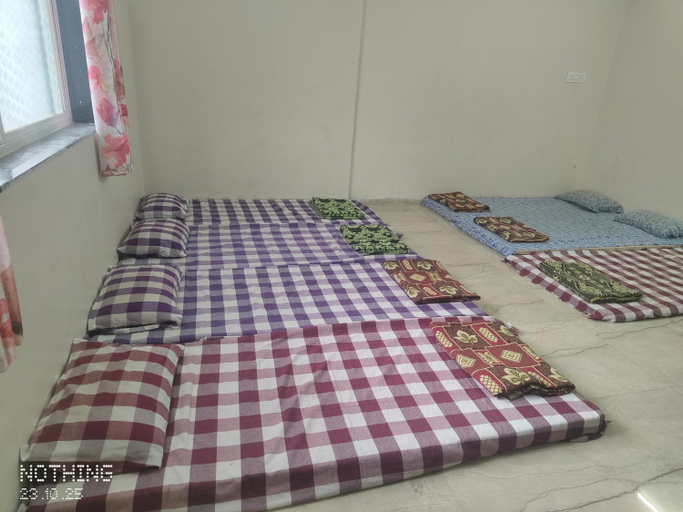 Bedroom 2, Aadishkti bhakt nivas only for family, Osmanabad
