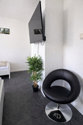 Interior 3, Frankfurt Airport view apartments, Groß-Gerau
