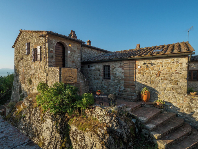 Room 2, Poggio alla Rocca, Grosseto