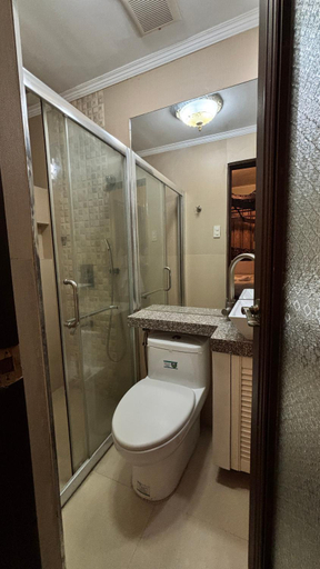 Bathroom 4, Casa Pichay Family Room, Vigan City