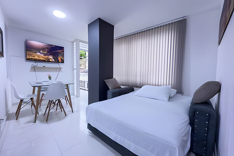 Room 3, hermoso apartasuite super ubicación, Cartago