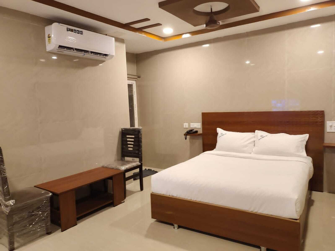 Room 4, Hotel Grand Inn, Warangal