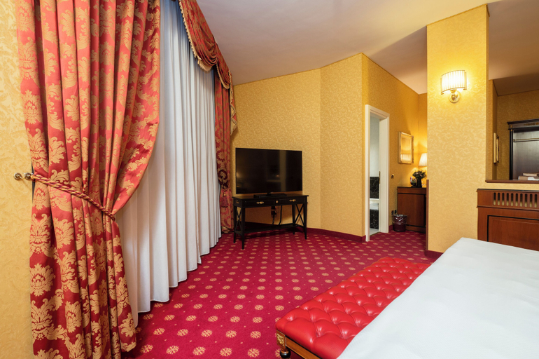 Bedroom 2, Maxim Hotel, Milano