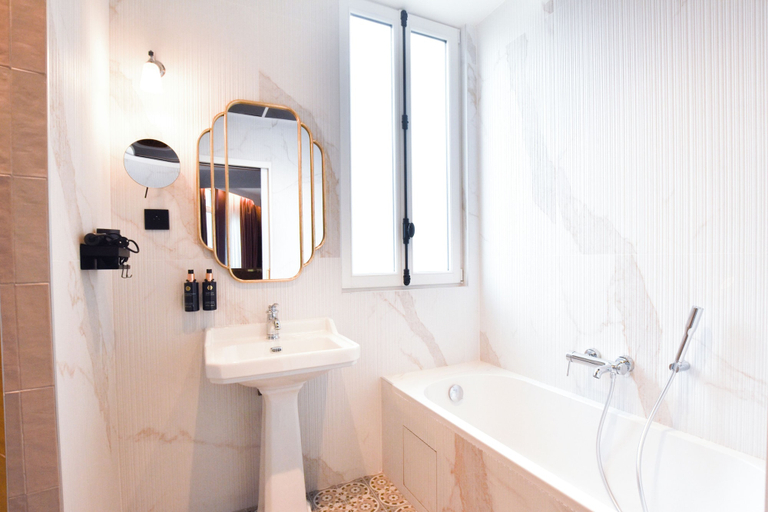 Bathroom 2, BOHEM Sacré Coeur, Paris
