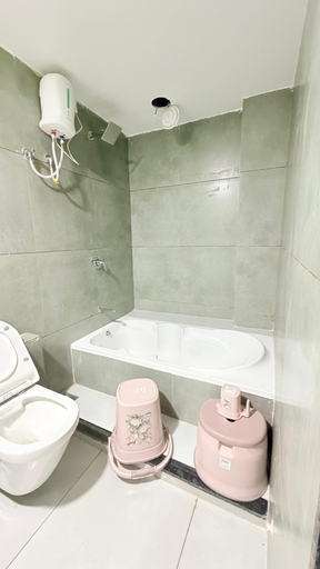 Bathroom 4, Hotel TGR Bharuch, Bharuch