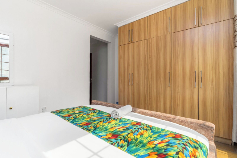 Room 3, Luxury 4BR Kilimani - Rooftop Pool & Gym, Dagoretti North