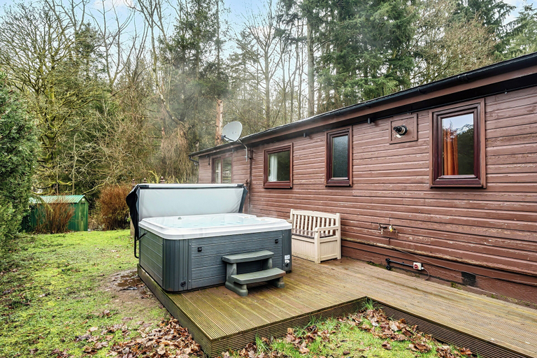 Terrace/patio 2, 4 Bed House - Sleeps 9 - Hottub - Parking, Dumfries and Galloway