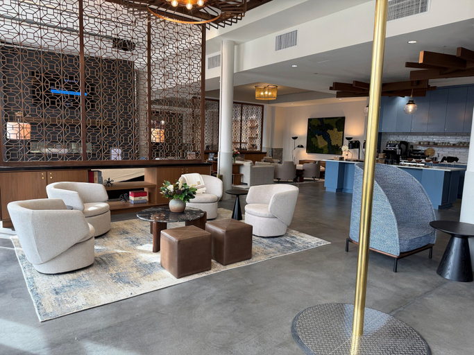 Lobby 3, The Lantern Columbia, Richland